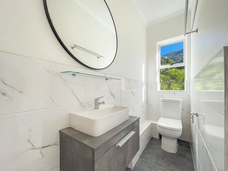 To Let 4 Bedroom Property for Rent in Hout Bay Western Cape